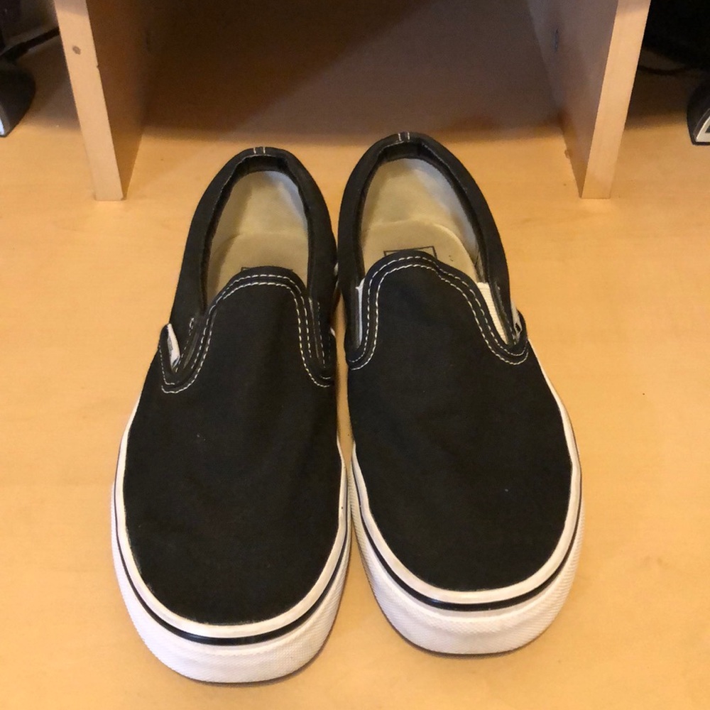 Vans Asher slip ons, Black, White, Women’s 5.5